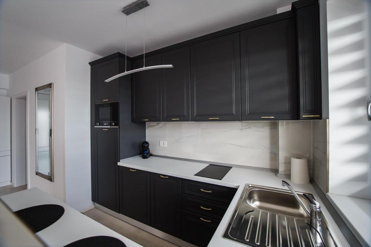 No. 11 - The Penthouse In City Center Oradea Dış mekan fotoğraf